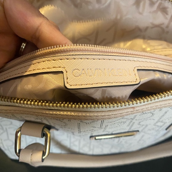 Preloved Calvin Klein satchel handbag - Picture 3 of 11